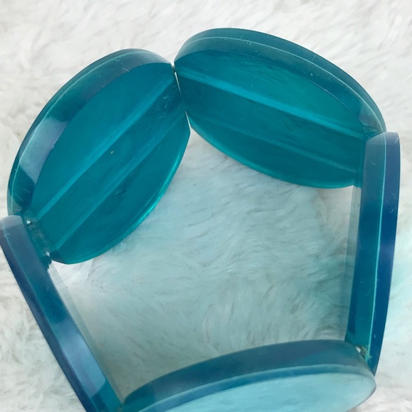 Blue Iridescent Circle Stretch Fashion Bracelet - Picture 3 of 8